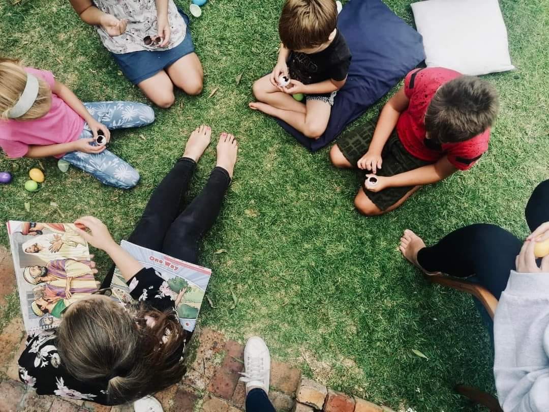 An Easter Partry Club.